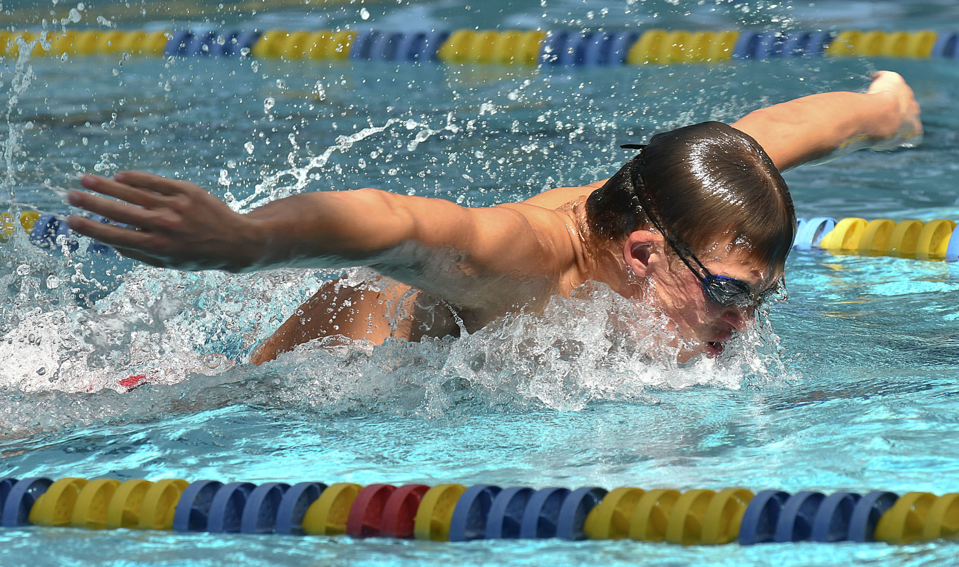 041218 NHS CHS swimming 03.jpg